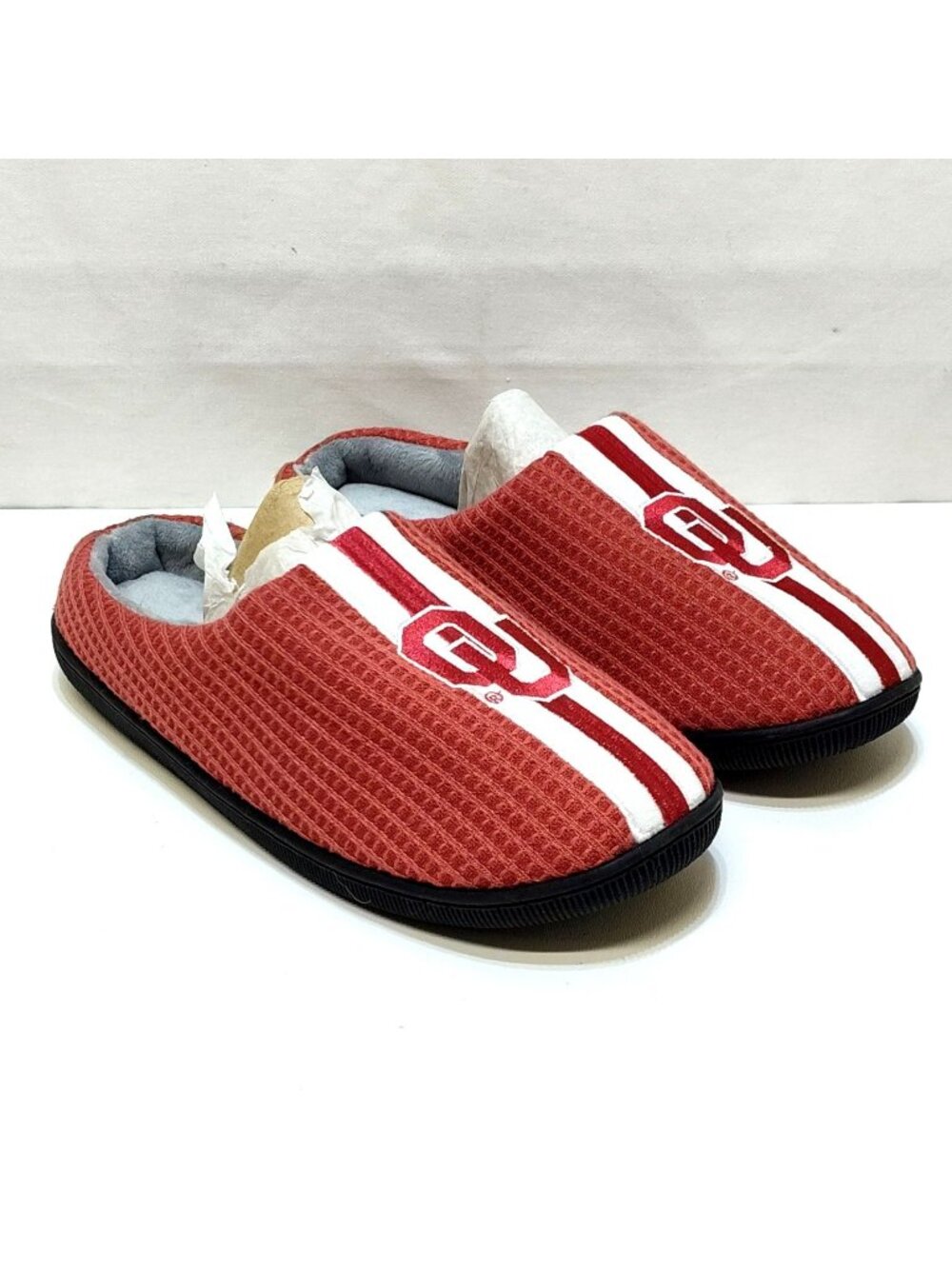 FOCO Oklahoma Sooners Team Stripe Memory Foam Slippers Faux Fur Men's L (11-12)